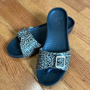 Crocs leopard print sandals